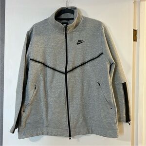 Nike Men's Light Gray Performance Jacket Medium